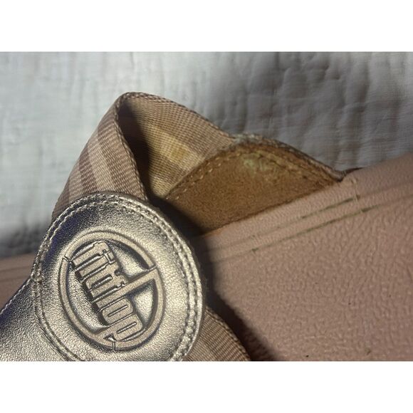 FitFlop Women’s Sandals – Metallic Bronze Flip Flop Sandals – Size US 7 / EU 38 - Picture 10 of 12